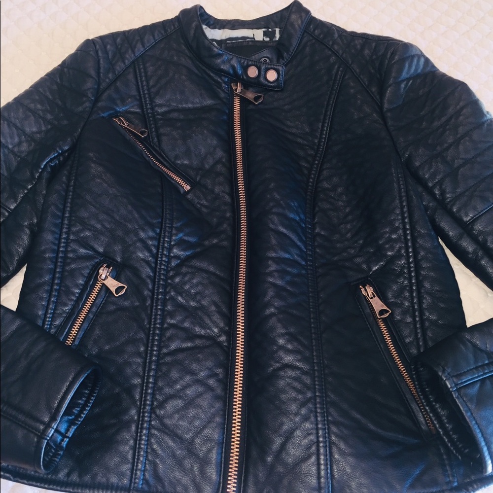 ANDREW MARC FAUX LEATHER JACKET - Picture 3 of 8